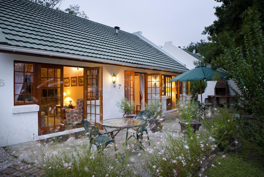 Swallows Nest Country Cottages Stormsrivier Kültér fotó