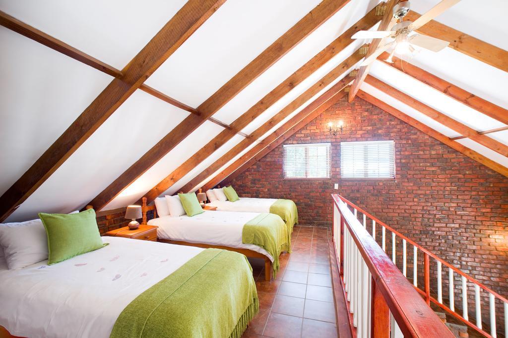 Swallows Nest Country Cottages Stormsrivier Kültér fotó